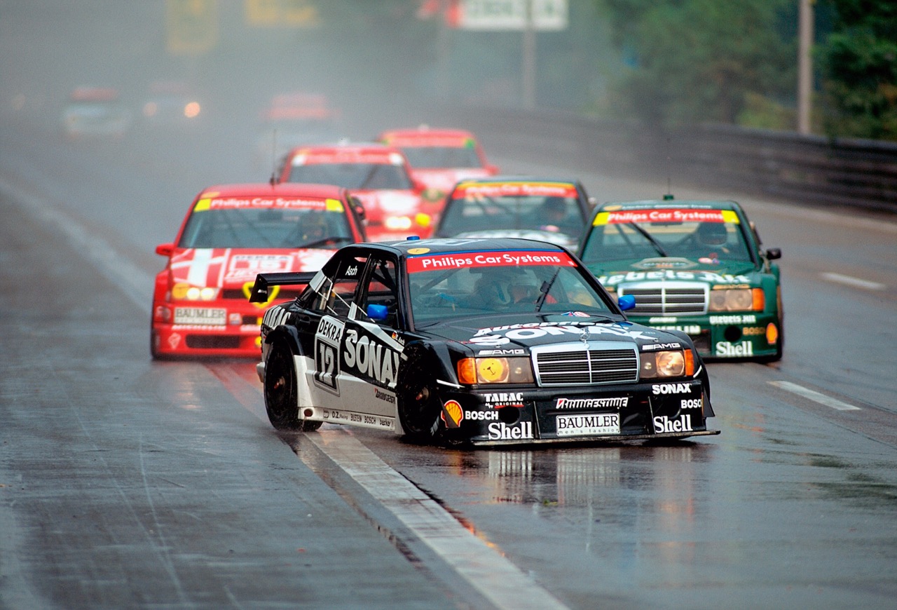 The different evolutions of the 190E