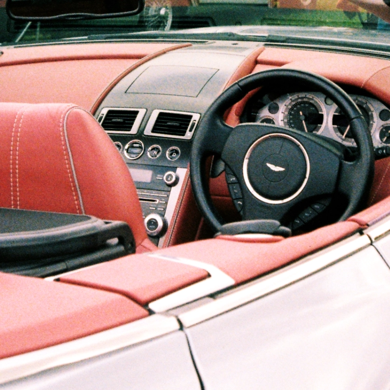 Aston Martin DBS